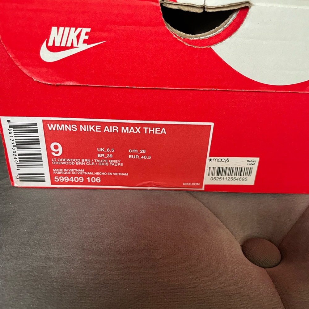 Nike Cream Sneakers Classic Design - Picture 7 of 7